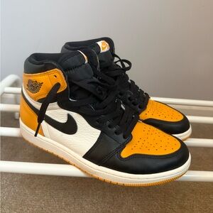 Gently Used - Men's Nike Air Jordan 1 Retro High OG Yellow Toe Size 8.5